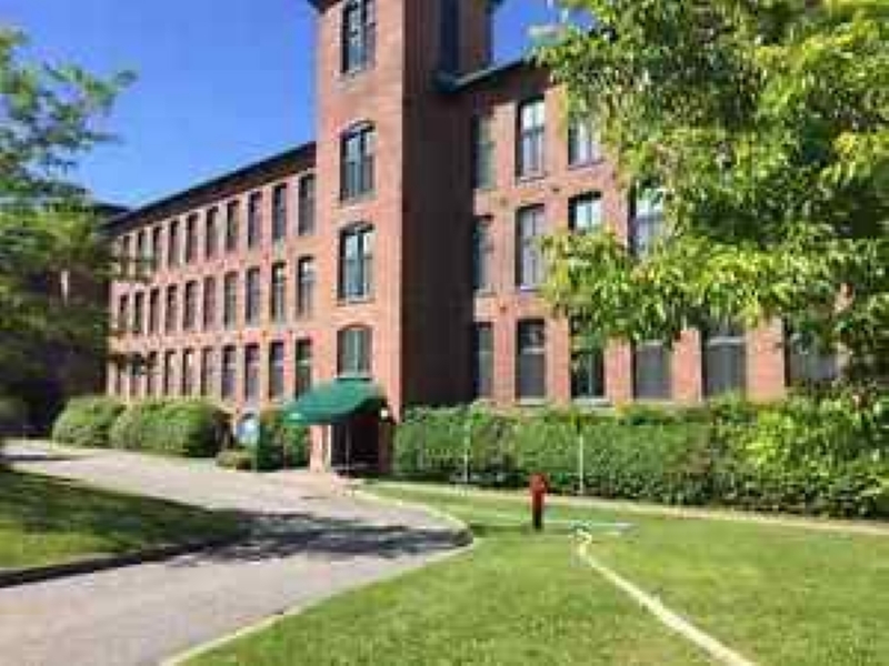 La Sergerie place Andrew Patton