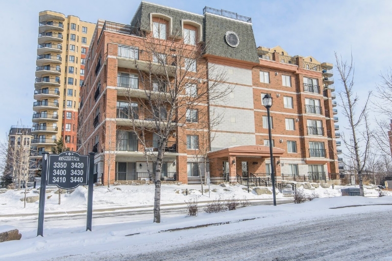 Carrefour Renaissance 3440