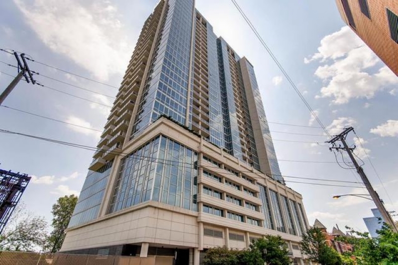 Adler Place (1600 Museum Park Condominium Association)