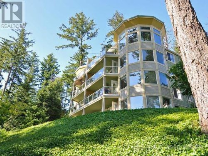 Emerald Shores, building 1 of 7